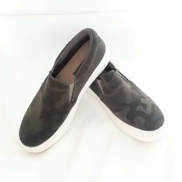 Cushonaire women's camo slide on sneakers - Picture 1 of 7